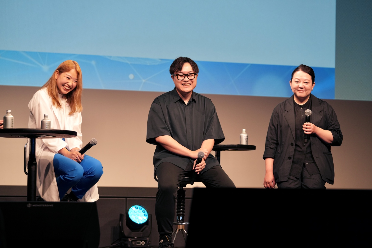 <登壇者> 島藤 安奈 氏 株式会社ニューラルポート 代表取締役 藤原 光汰 氏 株式会社V 代表取締役兼CEO 黒谷 瑞樹 氏 ソニーPCL株式会社 ビジネスデベロップメント部 部長