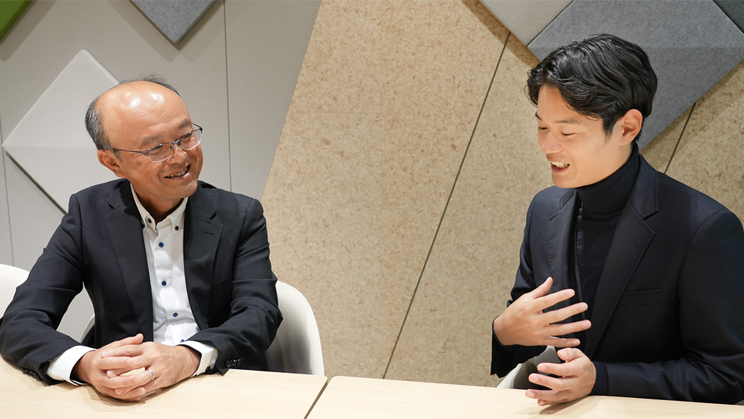 ReINN株式会社 代表取締役CEO 赤津諒一（あかつ・りょういち）さん(右)  ソニーグループ株式会社 Sony Acceleration Platform　アクセラレーター 国則正人（くにのり・まさと）(左) 